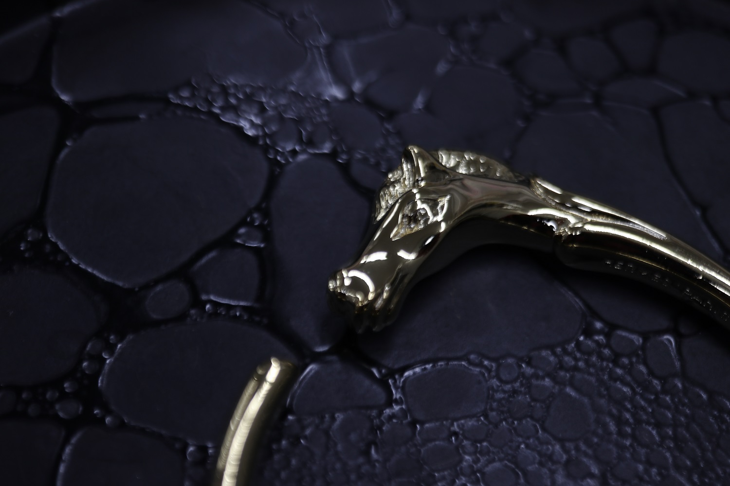 メッキ剥げ メッキかけ直し ブレスレット磨き ジュエリーリフォーム ジュエリーリペア 即日 当日受け取り 当日お直し 東京 秋葉原 千駄木 指輪サイズ直し リングサイズ直し ピアスポスト折れ　ピアスポスト直し チェーン切れ チェーン直し クリーニング ジュエリークリーニング ジュエリー磨き ジュエリー磨き直し 刻印 刻印消し 全国配送